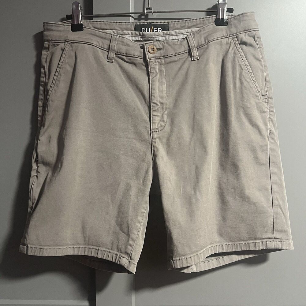 DU/ER Men Live Free Journey Flat Front Chino Shorts Light Brown 34x7